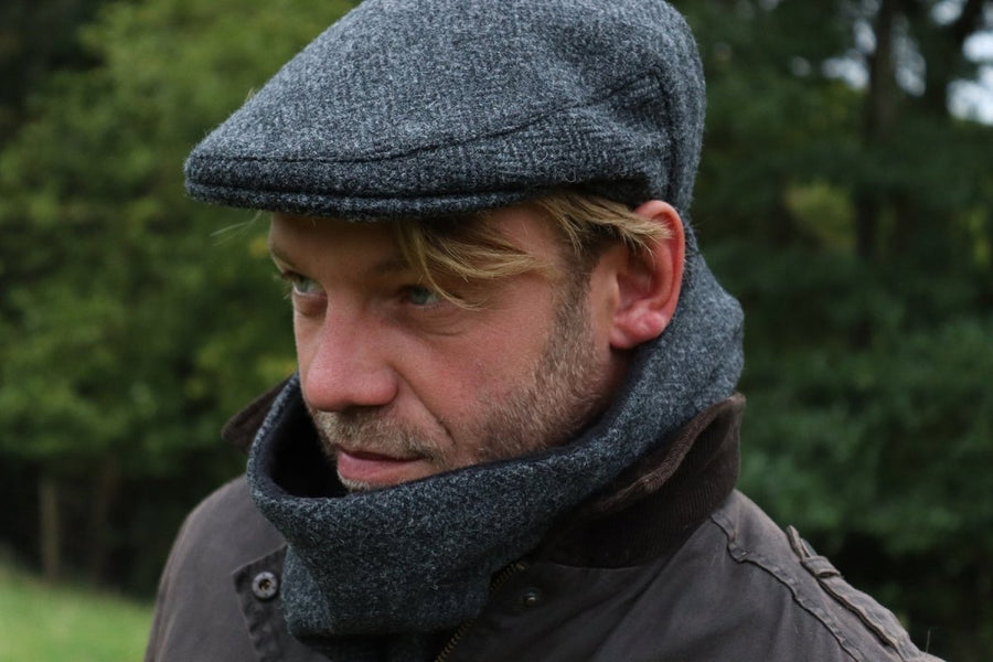 Flat Caps - Black Mountain - A Welsh Secret - Welsh Tweed - Caps - X - Large 24" - Black Mountain